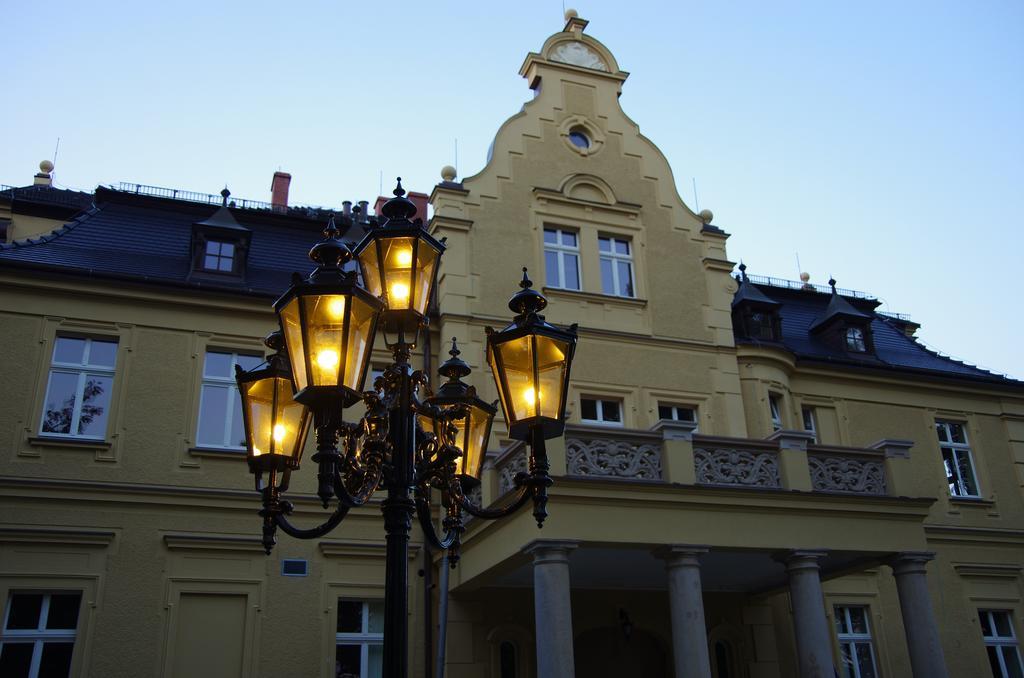 Palac Gruszow Świdnica Esterno foto